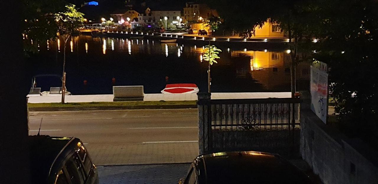 Apartmenthaus Kosirina-Tisno Dış mekan fotoğraf