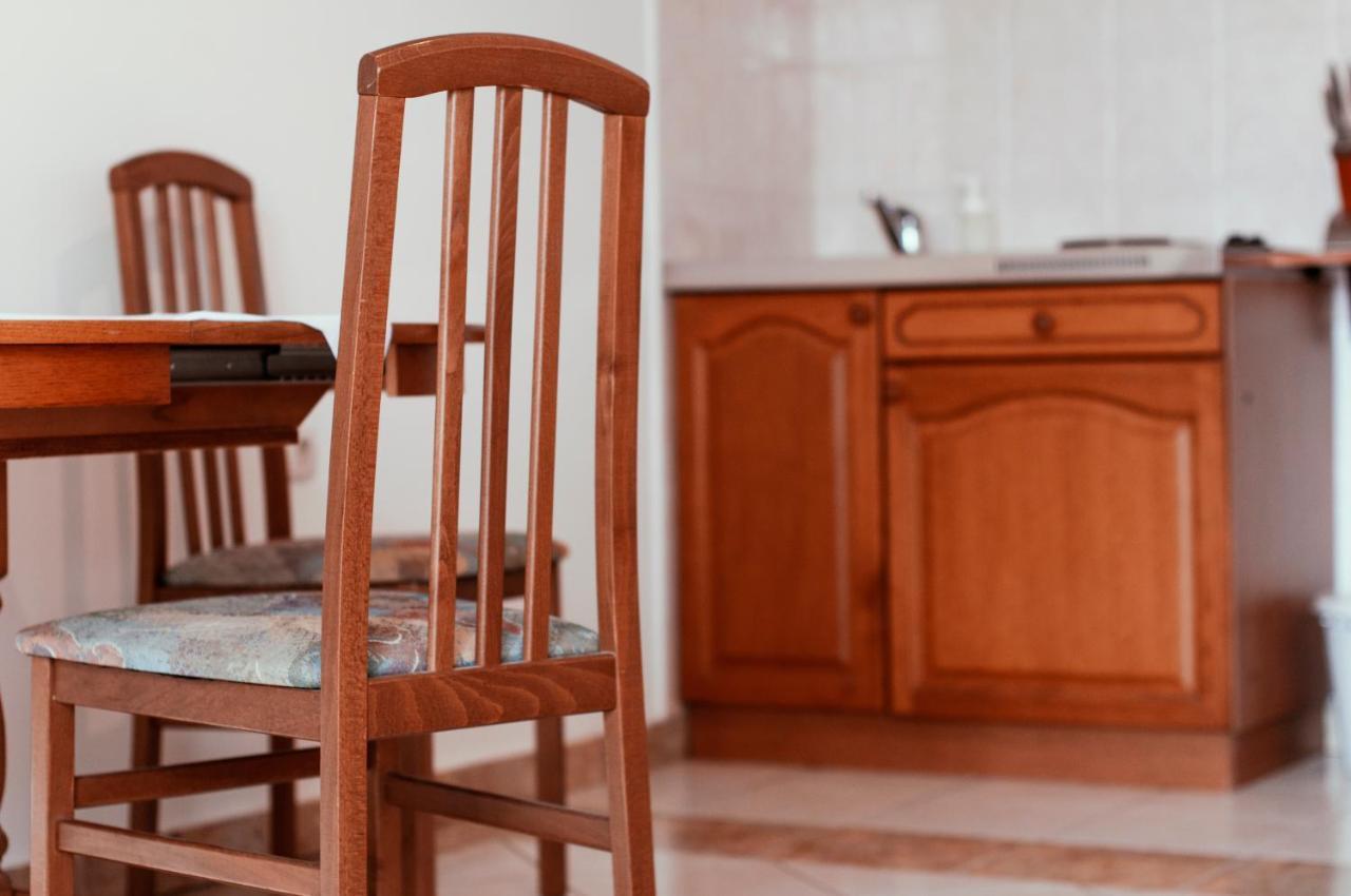 Apartmenthaus Kosirina-Tisno Dış mekan fotoğraf