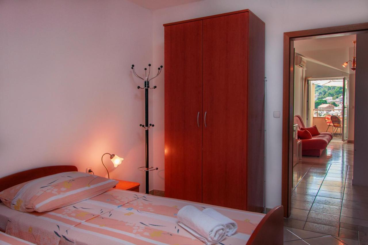 Apartmenthaus Kosirina-Tisno Dış mekan fotoğraf